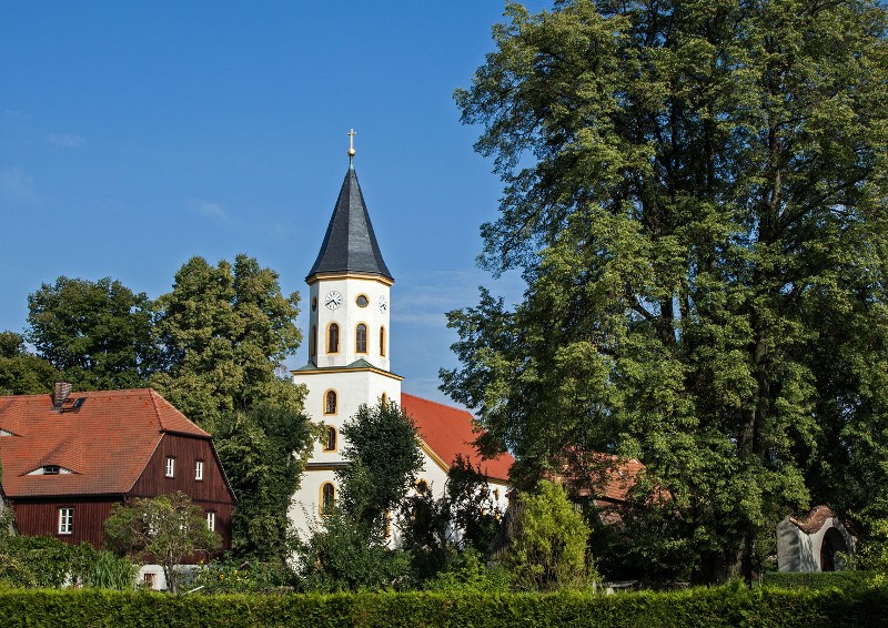 Kirche Lomnitz