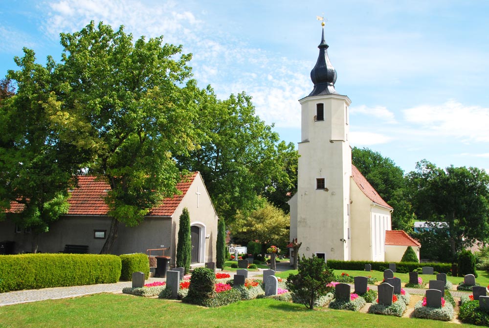 Kirche Oberlichtenau